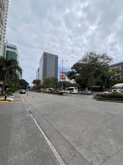 Apartment 1-bedroom It Park Avida *